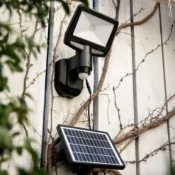 XANLITE - Projecteur Mural LED Solaire, Détecteur De Mouvement Inclus, 850 Lumens - PRS900D -Luminaire solaire Soldes 2022 18355986 5