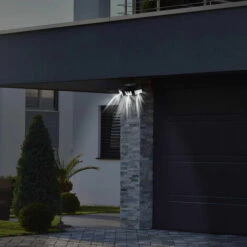 LUMI JARDIN Spot Solaire 3 Têtes Noir éclairage Puissant LED Blanc FALCON H9.3cm Avec Détecteur De Mouvement Orientable -Luminaire solaire Soldes 2022 26265040 3