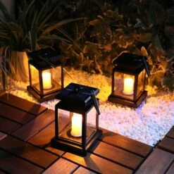 THSINDE Festive Lights Lanternes Solaires Décoratives Extérieures Noir， Mat Avec Éclairage Bougie LED Effet Vacillant Waterproof(2 Pièces)