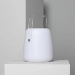 LEDKIA Lampe à Poser LED Extérieure Solaire RGB Portative Sellik Avec Batterie Rechargeable RGB - RGB