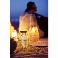 Lampe LED Solaire D'extérieur Vanir SKLUM Rotin PE - Marron Naturel -Luminaire solaire Soldes 2022 33531254 2