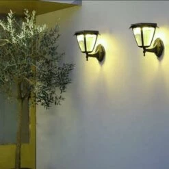 Lanterne Solaire Connectée Murale RGBW IP54 - Noir - SILAMP - Noir