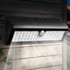 IDMARKET Applique 62 LED Solaire Murale Avec Sensor -Luminaire solaire Soldes 2022 6632977 4
